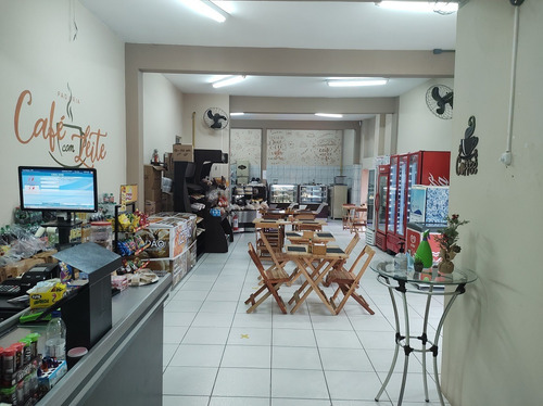 Imagem 2 de 4 de Padaria Confeitaria Cafeteria