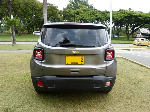 Jeep Renegade 1.8 Sport