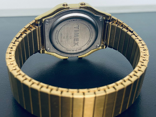 Reloj Timex T80 Digital Retro Correa Elastica De Acero Dorado Dorado Negro (Usado)