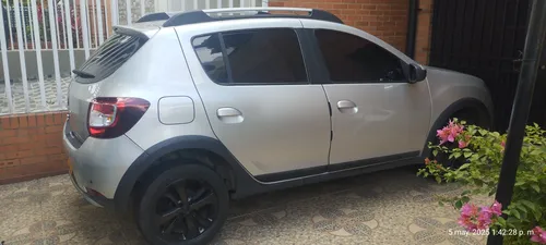 Renault Stepway 1.6 Intense Automática