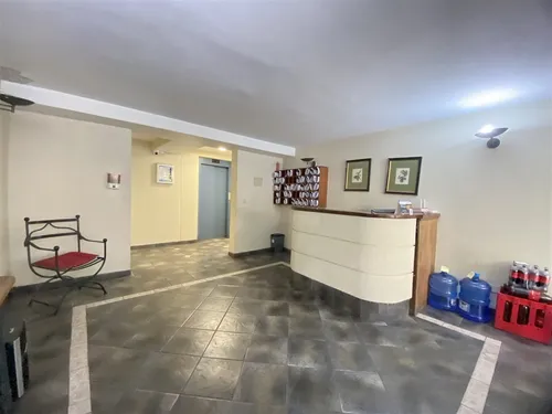 Departamento En Venta De 3 Dorm.,3 Baños, Colón, Vespucio