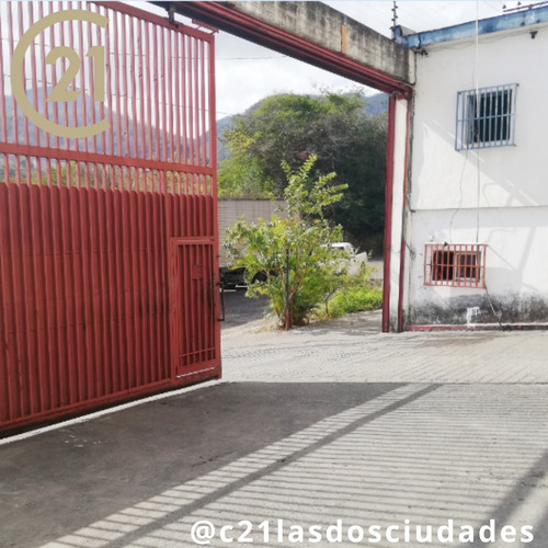 Imagen 1 de 14 de Planta Industrial En Zona Industrial Cloris