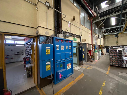Imagen 17 de 25 de Galpón Industrial 3 Naves - 3600 M² Cub. - Oficinas - Baños - Vestuarios - San Justo