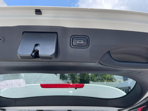 Imagen 4 de 11 de Kia Sorento Americana
