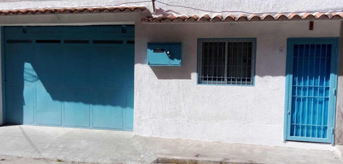 Casa San Pedro Orilla De Calle,sirve Para Negocio, 3h 2b 1p