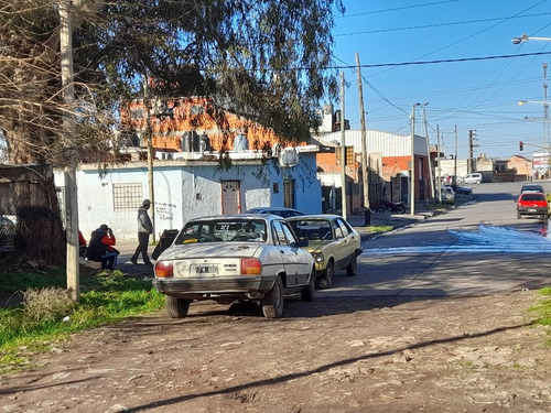 Vendo Buen Chalet Tradicional 5 Ambientes A Refaccionar 1 Cuadra De Ruta 3