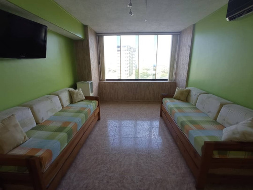 Imagen 5 de 20 de Pgm Vende Apartamento En Los Corales, Caraballeda, Club Parque Mar Incluye La Accion Del Club