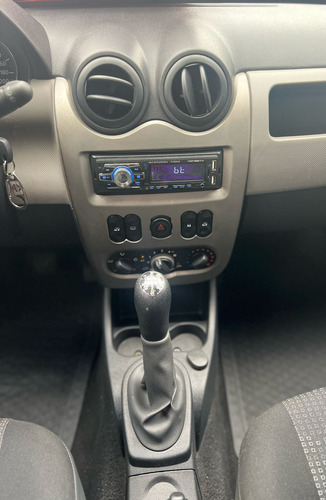 Renault Sandero 1.6 Expression Hi-torque 5p