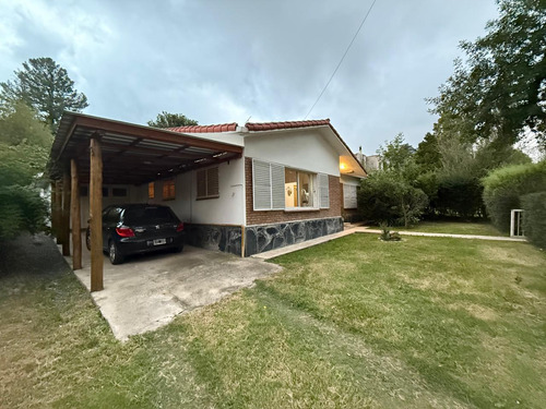 Casa En Venta En Villa Giardino, Oportunidad