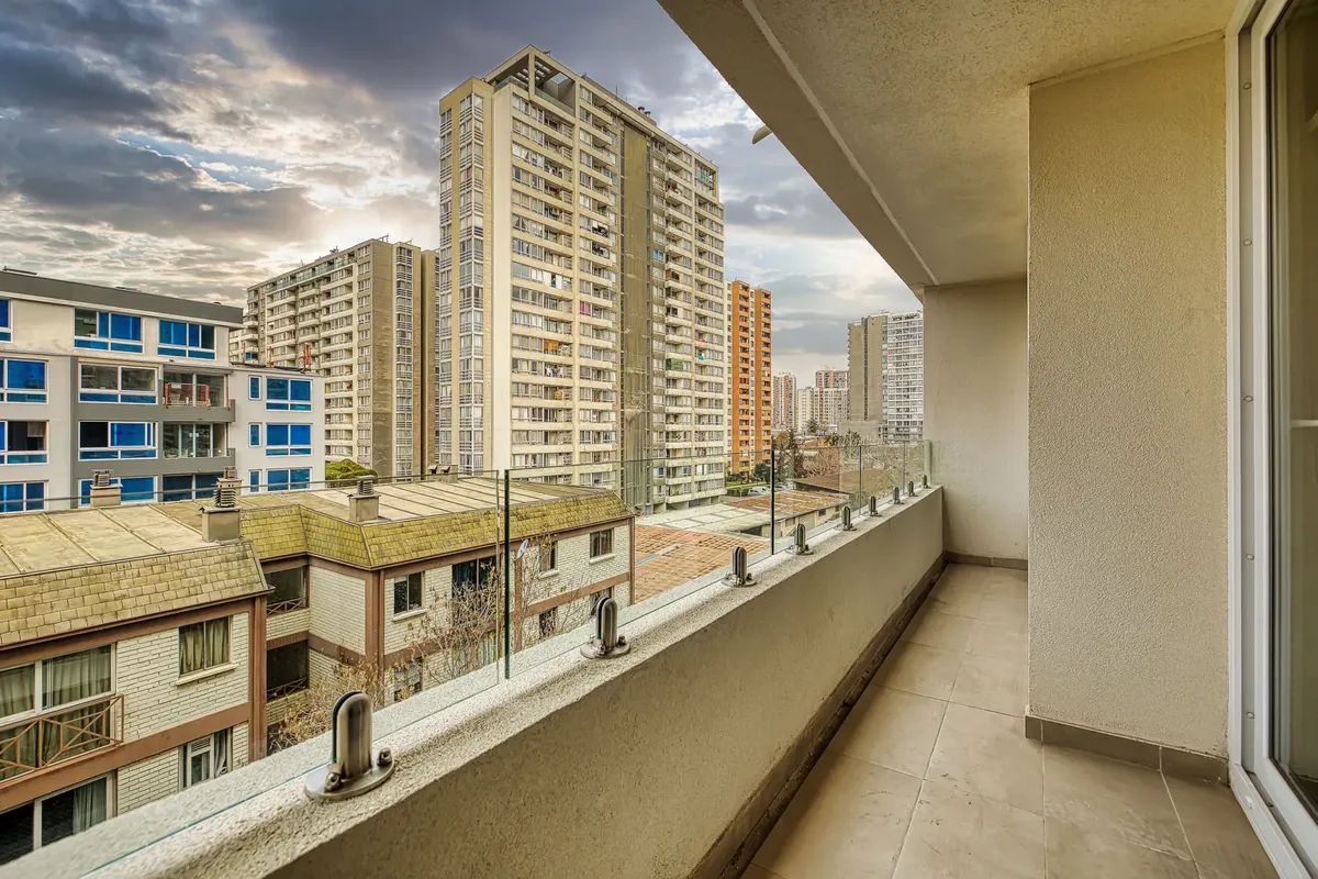 Imagen 4 de 30 de Edificio Activa Bezanilla Vista Oriente Piso 4
