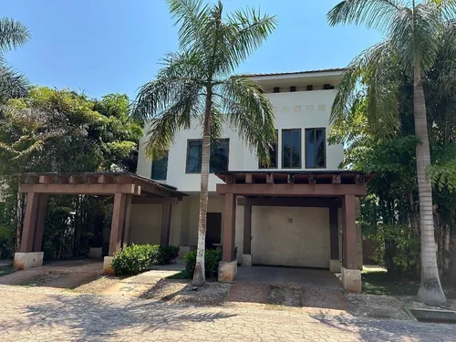 Casa Ubicada Frente Al Lago En Harmonia Yucatán Country Club
