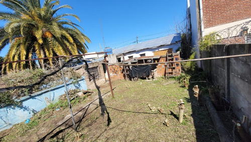 Vendo Lote 10 Por 30 Con Casa A Reciclar