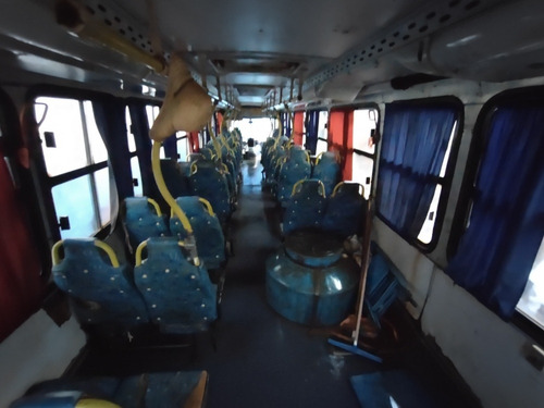 Imagem 10 de 15 de Mercedes Bens 1721 Caio Apache Vip