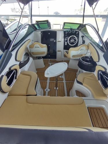 Lancha Focker 230 2017 Mercruiser 4.5 200hp Bravo 3 Black.ed