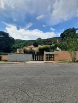 Comprar Yannet Inmuebles Vende Bella Casa En Lomas Del Este