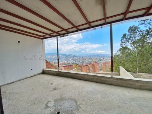 Exclusivo Town House En Venta De 358mts² En Colinas De La Tahona