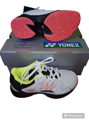 Zapato Yonex Blanco Con Fucsia