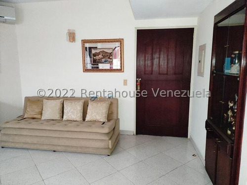 Sorangel Vargas Vende Comodo Apartamento En Excelente Ubicacion. Roca Lisa Zona Este Barquisimeto Mls #23-22429