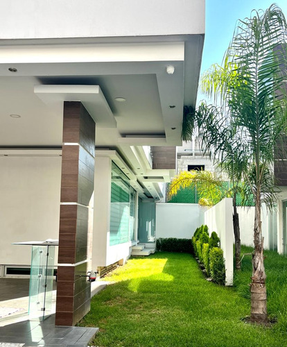 Residencia Avaluo Superior Privada Status En Metepec