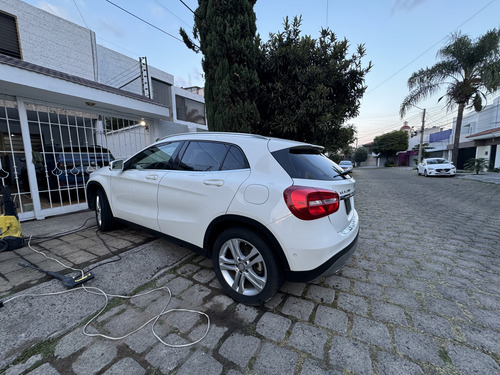 Mercedes-Benz Clase GLA 1.6 200 Cgi At
