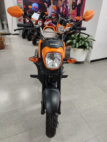 Imagen 6 de 17 de Honda Navi 2024 Cali