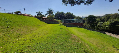 Imagem 4 de 14 de 2.000 M², Em Condomínio, 05 Suítes E Área De Lazer !!