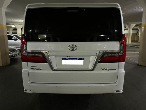 Imagen 6 de 16 de Toyota Hiace 2023 2.8 Tdi Wagon 6at 10a