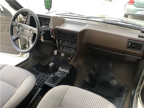 Volkswagen Voyage 1.6 Cl 8v Álcool 2p Manual