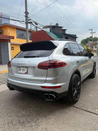 Porsche Cayenne 4.8 Turbo Tiptronic At