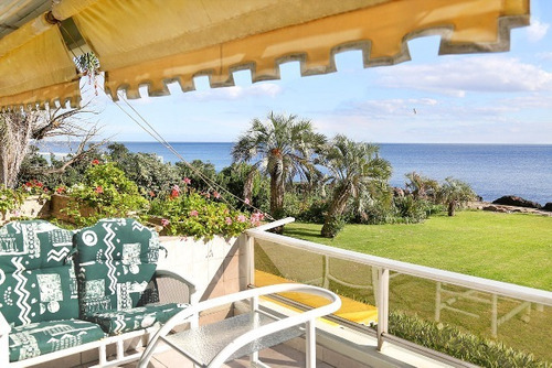 Apartamento En Venta De 3 Dormitorios En Punta Ballena