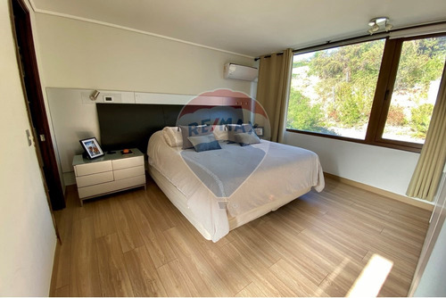 Gran Oportunidad - Casa En Lo Barnechea!