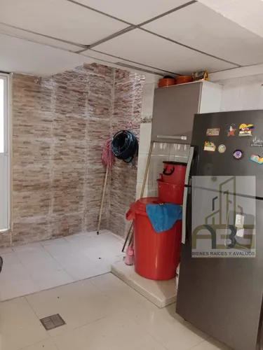Vendo Casa Con 2 Apartamentos En Almirante Colon