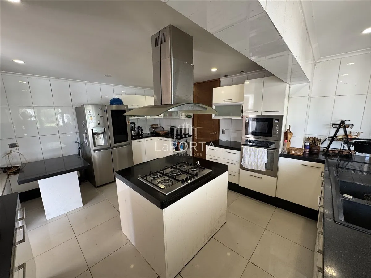Imagen 4 de 30 de Casa En Venta De 6 Dorm. En Colina