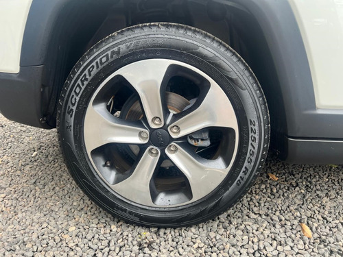 Jeep Compass 2.0 16V FLEX LONGITUDE AUTOMÁTICO