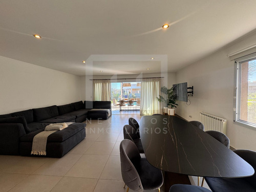 Casa En Venta En San Ferlipe Canning Village, Ezeiza