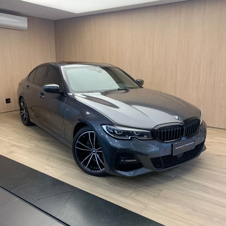 BMW 320i - 320I 2.0 TURBO SPORT