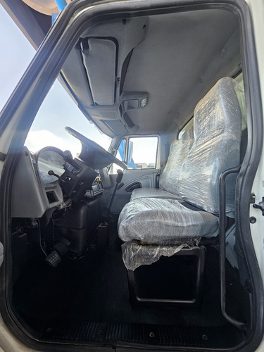International 4300 Modelo 2014 Volteo Nuevo 7 Metros