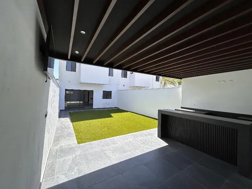 Casa En Venta En Colonia Condado De Asturias, Santiago, Nuevo León