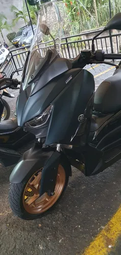 Yamaha X-max 300 / Modelo 2023
