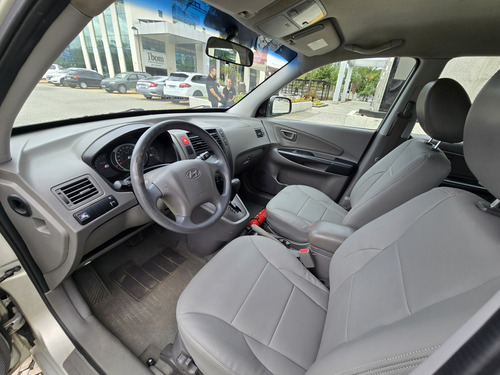 Hyundai Tucson 2.0 MPFI GLS 16V 143CV 2WD FLEX 4P AUTOMÁTICO
