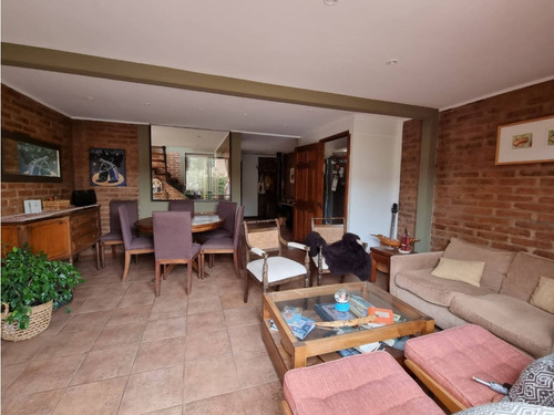 Excelente Casa En Condominio En Concón