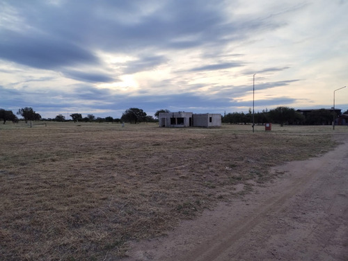 Venta! Lote En Barrio Cerrado Club De Campo Fincas Del Dique, Lujan, Provincia De San Luis, Argentina.