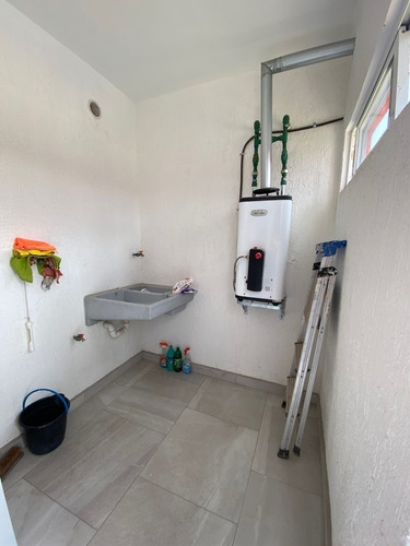 Imagen 7 de 24 de Casa En Cuernavaca En Fraccionamiento Con Seguridad