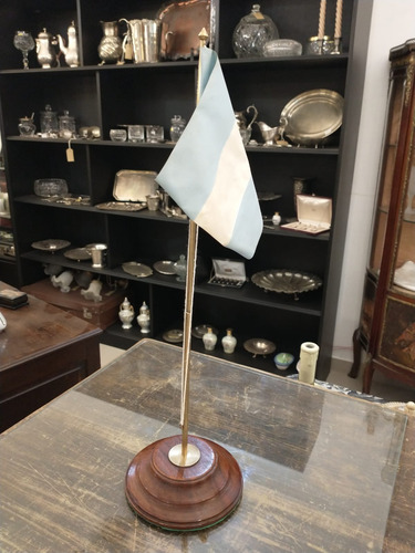 Antiguo Mástil De Madera Y Bronce Con Bandera Argentina