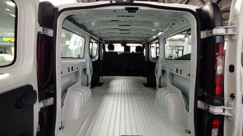 Renault Trafic Techo Bajo 2025