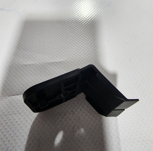 Cubierta Izquierda Parachoques Delantero Mazda Cx30 20-21 (Usado)