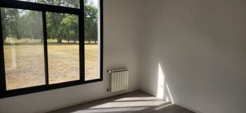 Casa Al Golf Con 3 Dormitorios En Everlinks, Lujan