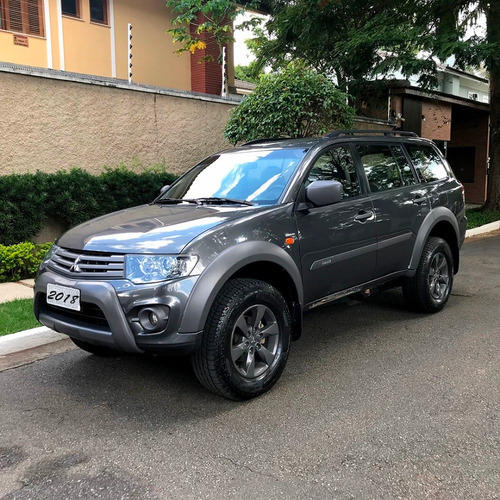 Mitsubishi Pajero 32 Outdoor 4x4 Turbo Diesel 4p Partic U.d.