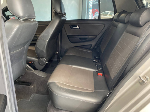 Imagem 7 de 9 de Volkswagen Crossfox 1.6 Mi Flex 8v 4p Automatizado