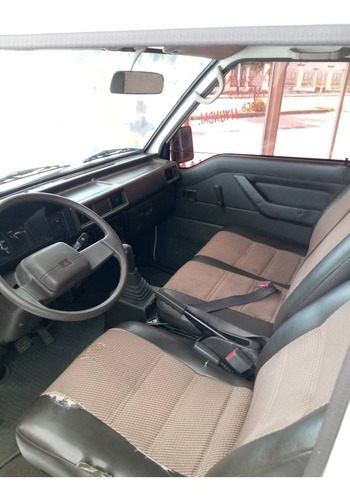 Imagen 5 de 6 de Mitsubishi Panel L300